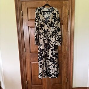 SHEIN Black Floral Long Sleeve Dress